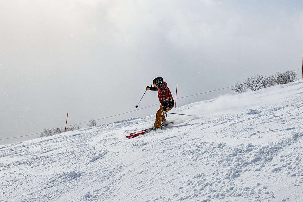 Skiing_In_Japan